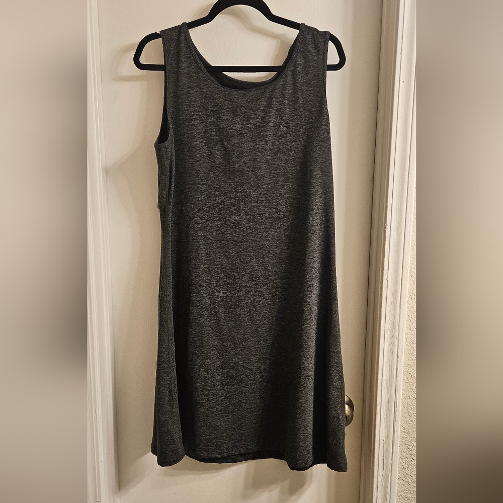 Patagonia Faux Wrap Back Sleeveless Charcoal Shift Dress. Size L